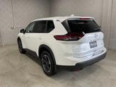 Thumbnail of 2025 Everest White P Nissan Rogue