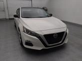 Thumbnail of 2019 White Nissan Altima