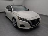 Thumbnail of 2019 White Nissan Altima