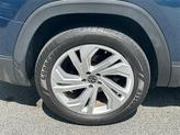 Thumbnail of 2021 Tourmaline Blue Metallic Volkswagen Atlas