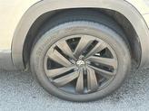 Thumbnail of 2021 Pyrite Silver Metallic Volkswagen Atlas