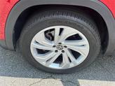Thumbnail of 2021 Aurora Red Metallic Volkswagen Atlas