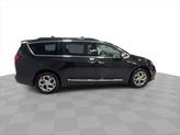 Thumbnail of 2023 Brilliant Black Crystal Pearlcoat Chrysler Pacifica