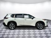 Thumbnail of 2022 Pearl White Tricoat Nissan Rogue