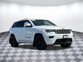Thumbnail of 2019 Bright White Clearcoat Jeep Grand Cherokee