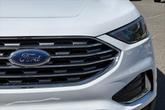 Thumbnail of 2022 Oxford White Ford Edge