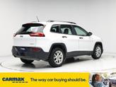 Thumbnail of 2015 White Jeep Cherokee