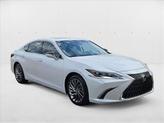 Thumbnail of 2025 Eminent White Pearl Lexus ES 300h
