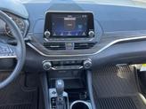 Thumbnail of 2025 Pearl White Tricoat Nissan Altima