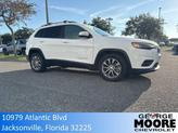 Photo of 2019 Bright White Clearcoat Jeep Cherokee