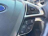 Thumbnail of 2015 White Platinum Clearcoat Metallic Ford Edge