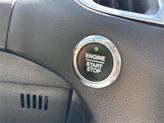 Thumbnail of 2015 White Platinum Clearcoat Metallic Ford Edge