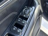 Thumbnail of 2015 White Platinum Clearcoat Metallic Ford Edge