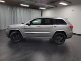 Thumbnail of 2017 Billet Silver Metallic Clearcoat Jeep Grand Cherokee