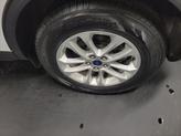 Thumbnail of 2020 Oxford White Ford Escape