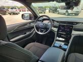 Thumbnail of 2025 Diamond Black Crystal Pearlcoat Jeep Grand Cherokee L