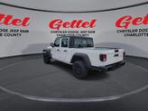 Thumbnail of 2025 Bright White Clearcoat Jeep Gladiator