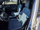 Thumbnail of 2025 Snow White Pearl Kia Sorento Hybrid