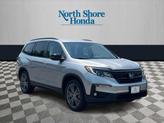 Photo of 2022 Lunar Silver Metallic Honda Pilot