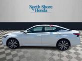 Thumbnail of 2019 Pearl White Tricoat Nissan Altima