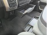 Thumbnail of 2019 Brilliant Black Crystal Pearlcoat RAM 1500