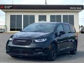 Photo of 2023 Brilliant Black Crystal Pearlcoat Chrysler Pacifica Hybrid