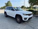 Thumbnail of 2023 Bright White Clearcoat Jeep Grand Cherokee