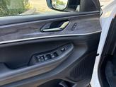 Thumbnail of 2023 Bright White Clearcoat Jeep Grand Cherokee