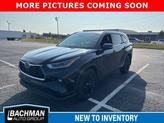 Thumbnail of 2021 Midnight Black Metallic Toyota Highlander