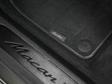 Thumbnail of 2024 Aventurine Green Metallic Porsche Macan