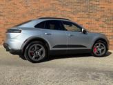 Thumbnail of 2025 Dolomite Silver Metallic Porsche Macan