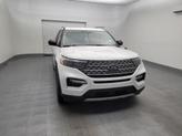 Thumbnail of 2021 Oxford White Ford Explorer