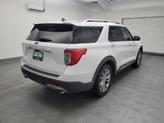 Thumbnail of 2021 Oxford White Ford Explorer