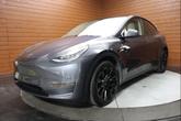 Thumbnail of 2021 Midnight Silver Metallic Tesla Model Y