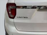 Thumbnail of 2017 White Platinum Metallic Ford Explorer