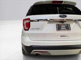 Thumbnail of 2017 White Platinum Metallic Ford Explorer