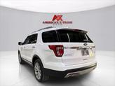 Thumbnail of 2017 White Platinum Metallic Ford Explorer