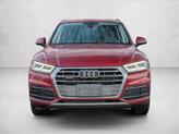 Thumbnail of 2018 Matador Red Metallic Audi Q5