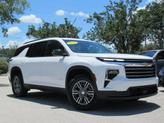 Photo of 2025 Summit White Chevrolet Traverse