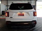 Thumbnail of 2024 Glacial White Pearl Kia Sorento