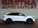 Photo of 2024 Glacial White Pearl Kia Sorento