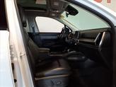 Thumbnail of 2024 Glacial White Pearl Kia Sorento