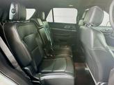 Thumbnail of 2016 White Platinum Clearcoat Metallic Ford Explorer