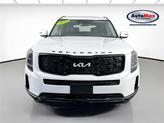 Thumbnail of 2022 Glacial White Pearl Kia Telluride