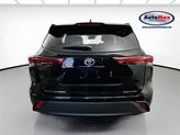 Thumbnail of 2022 Midnight Black Metallic Toyota Highlander