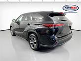 Thumbnail of 2022 Midnight Black Metallic Toyota Highlander