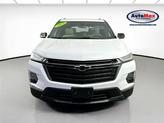 Thumbnail of 2022 Summit White Chevrolet Traverse