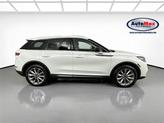 Thumbnail of 2022 Pristine White Metallic Tri-Coat Lincoln Corsair