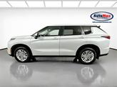 Thumbnail of 2024 White Diamond Mitsubishi Outlander