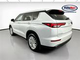 Thumbnail of 2024 White Diamond Mitsubishi Outlander